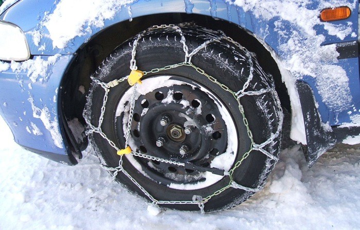 neumáticos con cadenas para la nieve